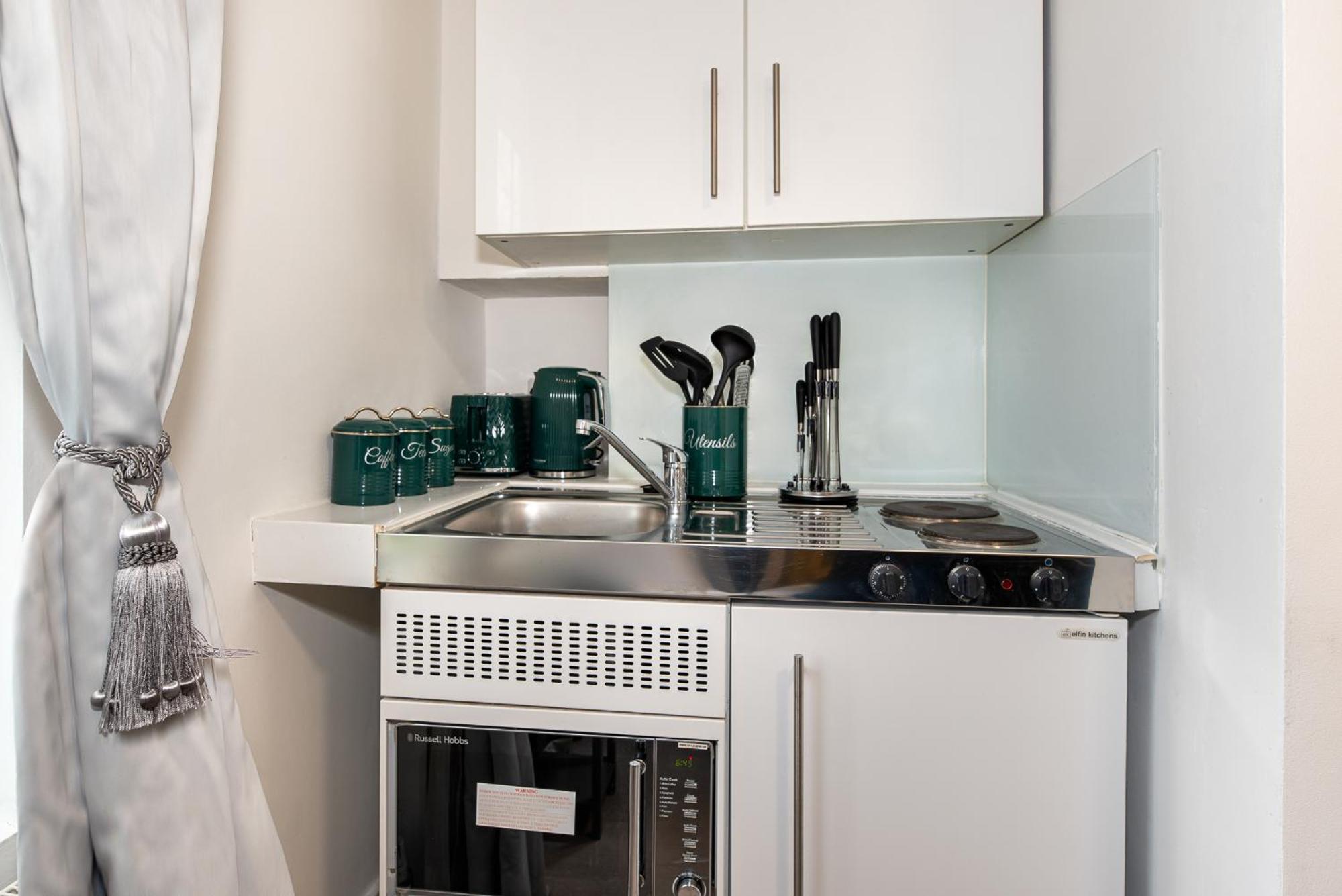 Small And Trendy Studio 3B Лондон Экстерьер фото